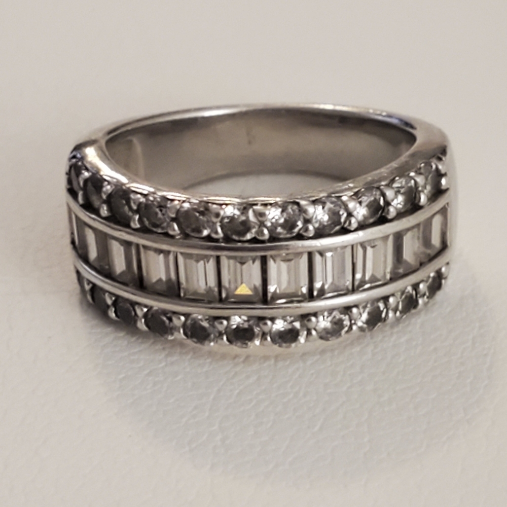 Sterling silver Cz ring